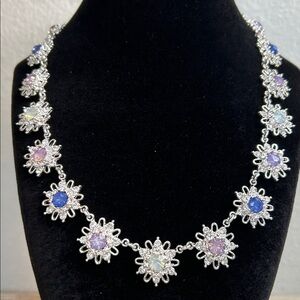 GORGEOUS!!! Talbots snowflake crystal necklace